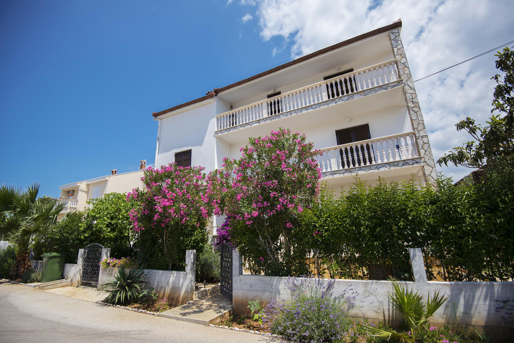Appartement Welcome Petrcane